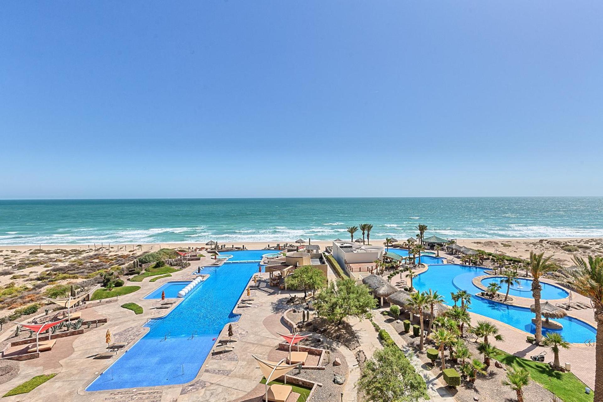 Encanto Living 304 Spacious, 2 Bedroom Ocean View!! Playa Encanto Екстер'єр фото